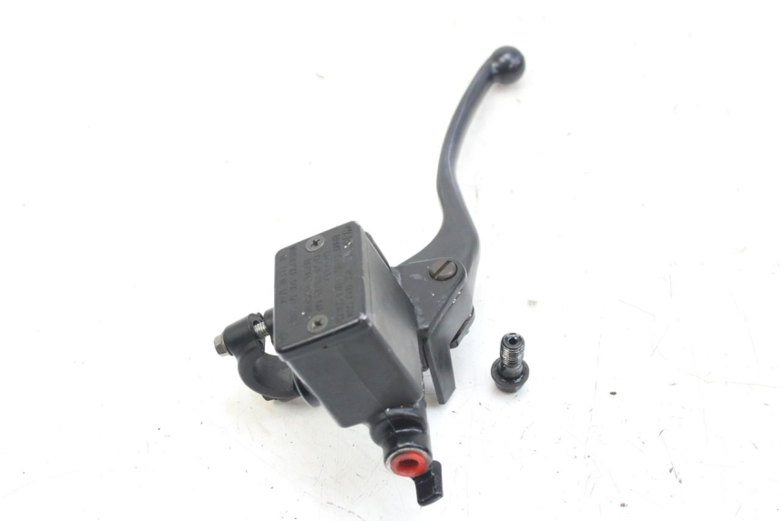 photo de MASTERCYLINDER FRENO POSTERIORE HONDA FES S-WING SWING ABS 125 (2007 - 2015) - Zoom sullo stato d'uso