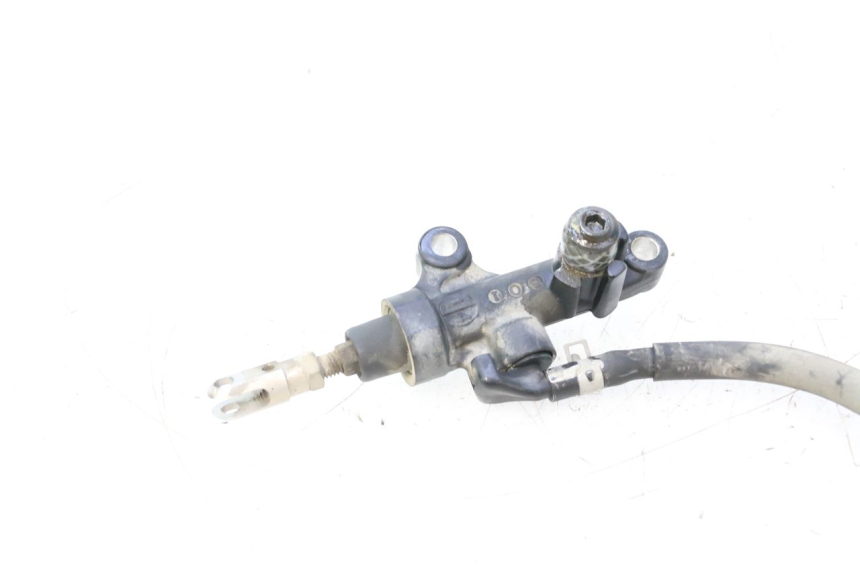 photo de POMPA FRENO POSTERIORE YAMAHA FJR 1300 (2001 - 2005) - Zoom sullo stato d'uso