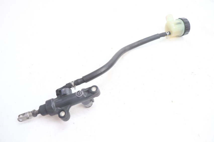 photo de POMPA FRENO POSTERIORE YAMAHA FJR 1300 (2001 - 2005) - Altra angolazione