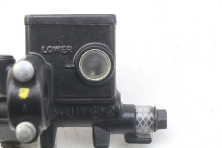 photo de POMPA FRENO POSTERIORE HONDA FORZA 125 (2015 - 2016) - Altra angolazione