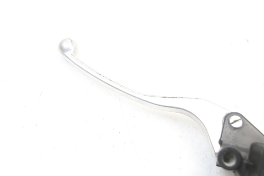 photo de POMPA FRENO POSTERIORE HONDA FORZA 125 (2021 - 2025) - Primo piano tecnico