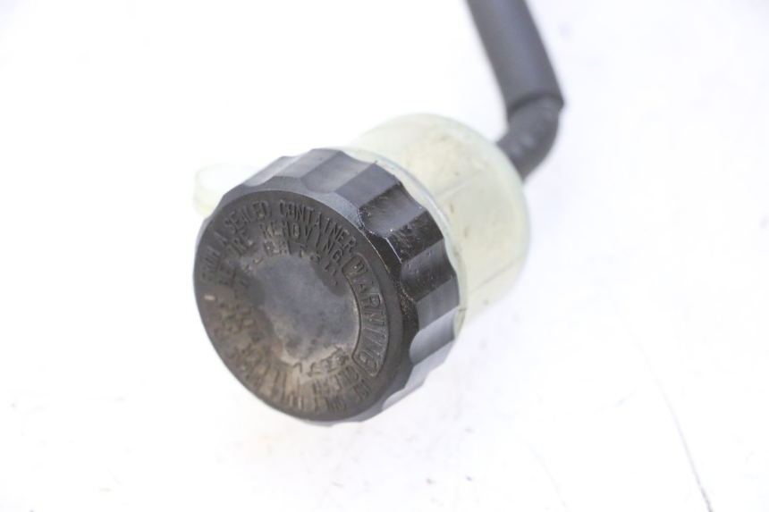 photo de POMPA FRENO POSTERIORE YAMAHA FZ6 N FAZER 600 (2004 - 2006) - Primo piano tecnico