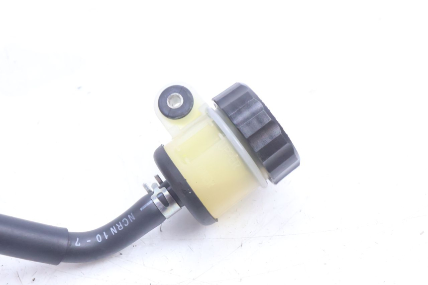 photo de CILINDRO MAESTRO FRENO POSTERIORE YAMAHA FZ8 800 (2010 - 2016) - Stato della superficie e materiale