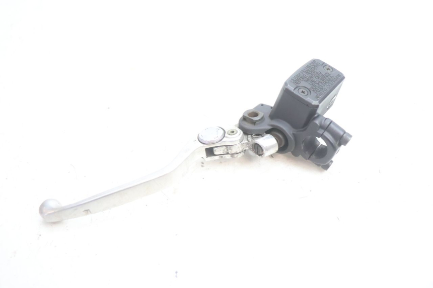 photo de MASTERCYLINDER FRENO POSTERIORE GILERA GP 800 (2007 - 2013) - Primo piano tecnico