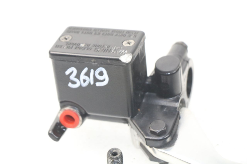 photo de CILINDRO PRINCIPALE FRENO POSTERIORE SYM JOYMAX 250 (2013 - 2017) - Vista d'insieme del prodotto