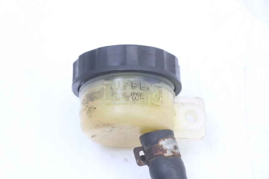 photo de POMPA FRENO POSTERIORE KAWASAKI GTR 1000 (1994 - 2004) - Primo piano tecnico