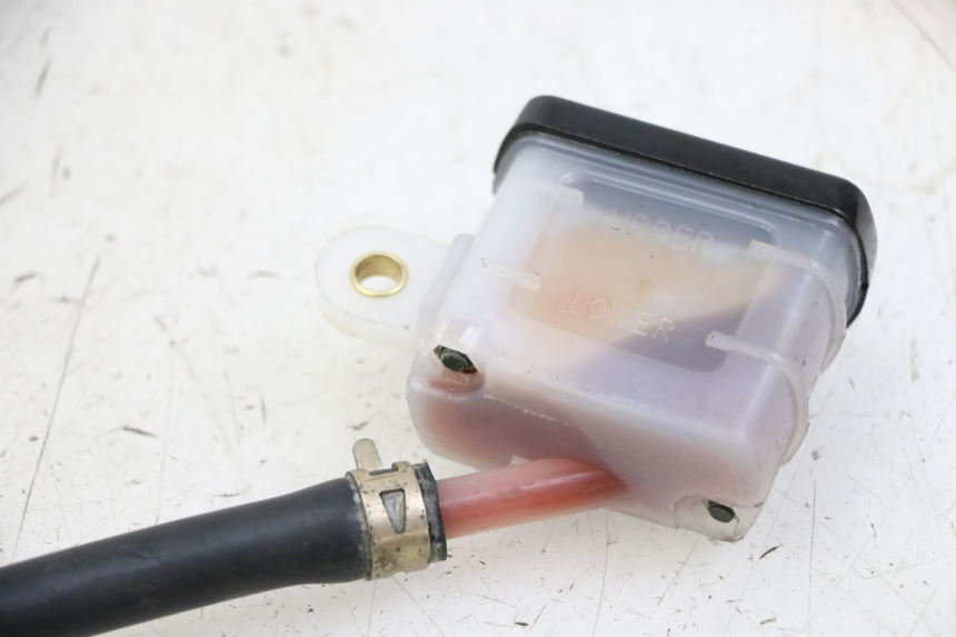 photo de MASTRO CILINDRO FRENO POSTERIORE KIDEN KD125-G 125 (2018 - 2022) - Altra angolazione