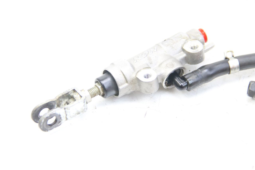 photo de MASTERCYLINDER FRENO POSTERIORE KAWASAKI KX 85 (2001 - 2013) - Primo piano tecnico