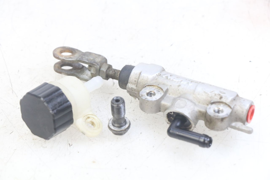 photo de MASTERCYLINDER FRENO POSTERIORE KAWASAKI KX 85 (2001 - 2013) - Dettaglio del componente