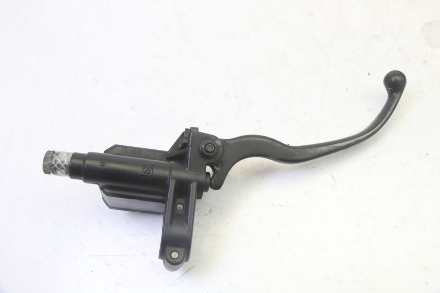 photo de MASTERCYLINDER FRENO POSTERIORE PIAGGIO MP3 LT 300 (2010 - 2016) - Dettagli dei punti di fissaggio