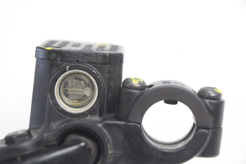 photo de MASTERCYLINDER FRENO POSTERIORE PIAGGIO MP3 LT 400 (2007 - 2012) - Primo piano tecnico