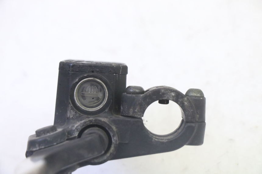 photo de MASTERCYLINDER FRENO POSTERIORE PIAGGIO MP3 500 (2011 - 2015) - Primo piano tecnico