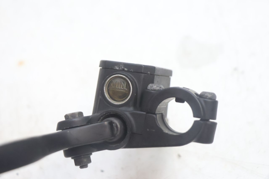 photo de MASTERCYLINDER FRENO POSTERIORE PIAGGIO MP3 125 (2006 - 2014) - Primo piano tecnico