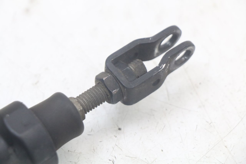 photo de MASTERCILINDRO FRENO POSTERIORE YAMAHA MT-07 MT07 ABS 700 (2014 - 2017) - Stato della superficie e materiale