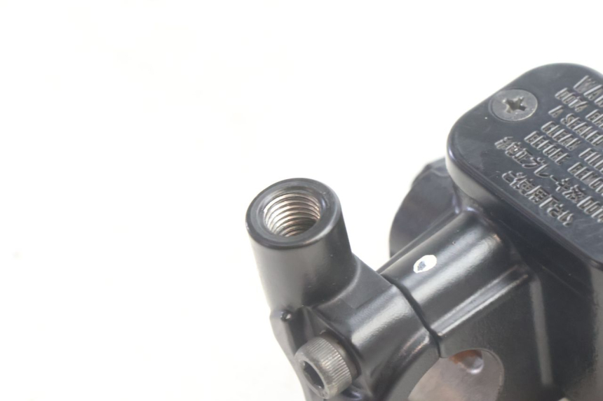 photo de POMPA FRENO POSTERIORE YAMAHA N-MAX NMAX 125 (2021 - 2024) - Zoom sullo stato d'uso