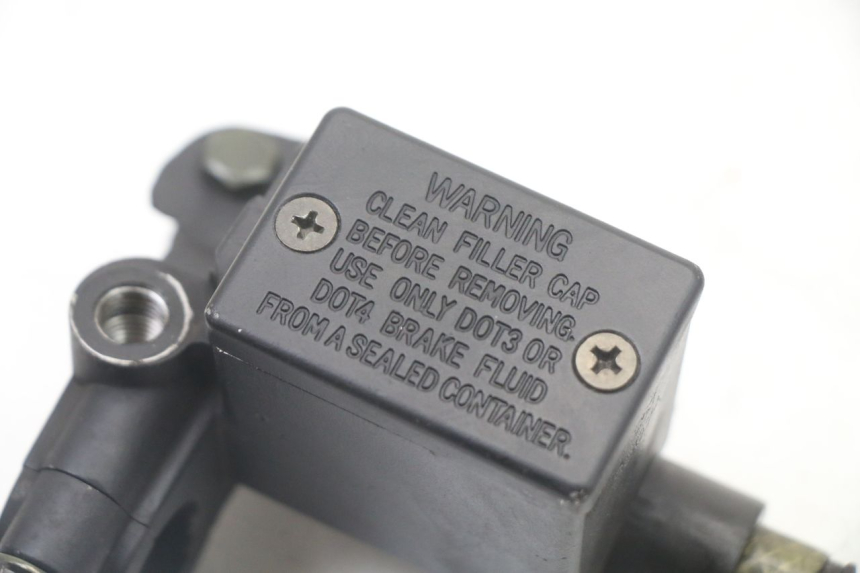 photo de MASTERCYLINDER FRENO POSTERIORE PEUGEOT CITYSTAR 125 (2011 - 2017) - Dettaglio del componente