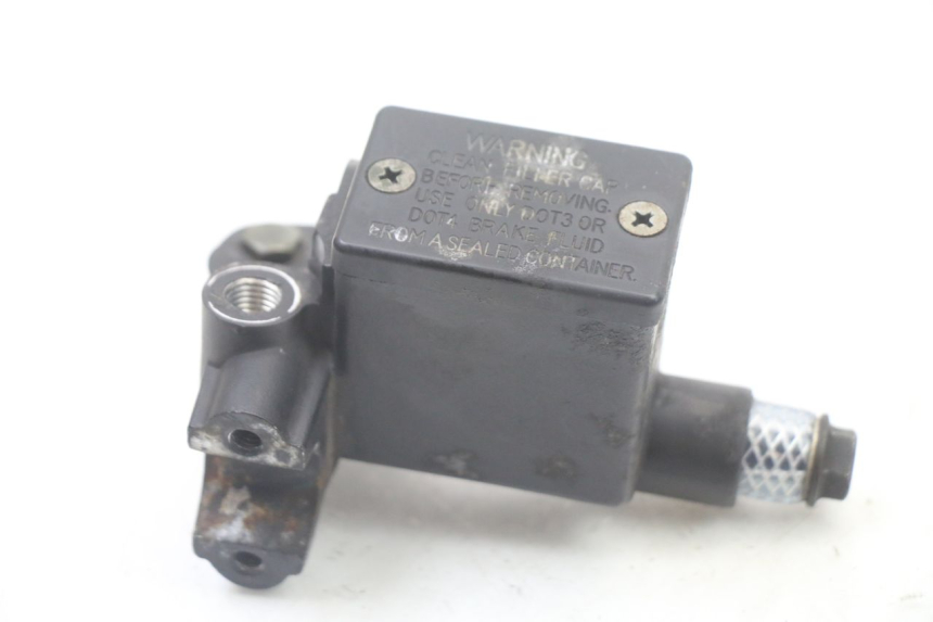 photo de MASTERCYLINDER FRENO POSTERIORE PEUGEOT CITYSTAR 2T 50 (2018 - 2021) - Dettaglio del componente