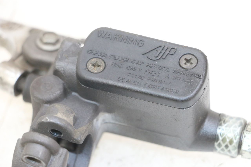 photo de POMPA FRENO POSTERIORE PEUGEOT ELYSTAR 125 (2002 - 2007) - Ricambio usato controllato