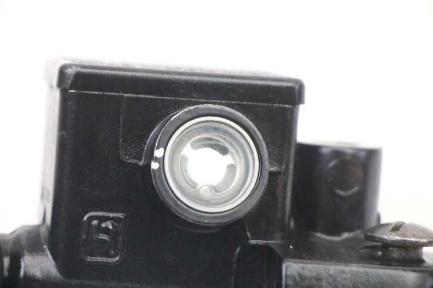 photo de POMPA FRENO POSTERIORE PIAGGIO NRG POWER PUREJET 50 (2018 - 2021) - Primo piano tecnico