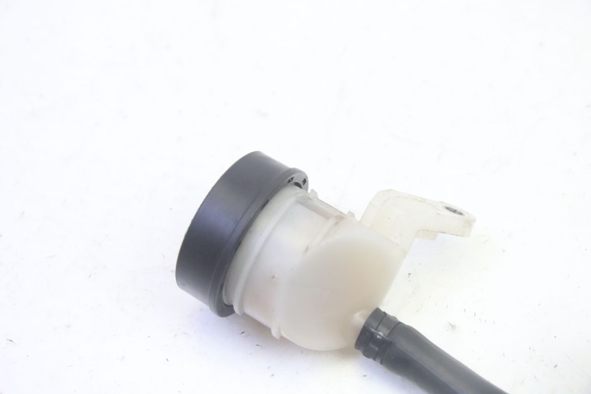 photo de POMPA FRENO POSTERIORE BMW R GS 1250 (2021 - 2024) - Zoom sullo stato d'uso