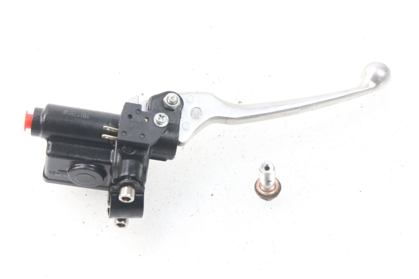 photo de CILINDRO PRINCIPALE FRENO POSTERIORE RED ELECTRIC RED E PRO 1 (2017 - 2019) - Zoom sullo stato d'uso