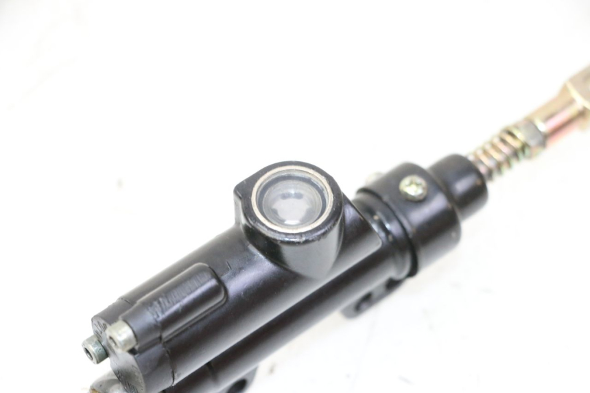 photo de MASTERCYLINDER FRENO POSTERIORE APOLLO RFZ 150 - Zoom sullo stato d'uso