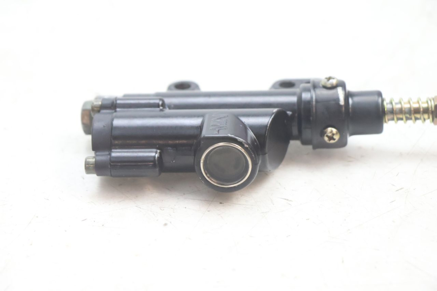 photo de MASTERCYLINDER FRENO POSTERIORE APOLLO RFZ 150 - Zoom sullo stato d'uso
