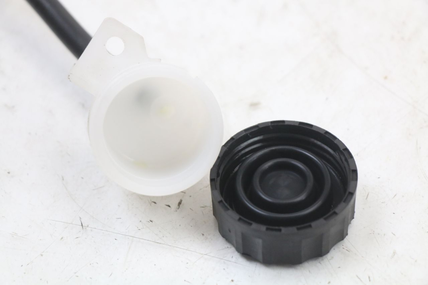 photo de POMPA FRENO POSTERIORE ROYAL ENFIELD SCRAM 411 (2022 - 2024) - Primo piano tecnico