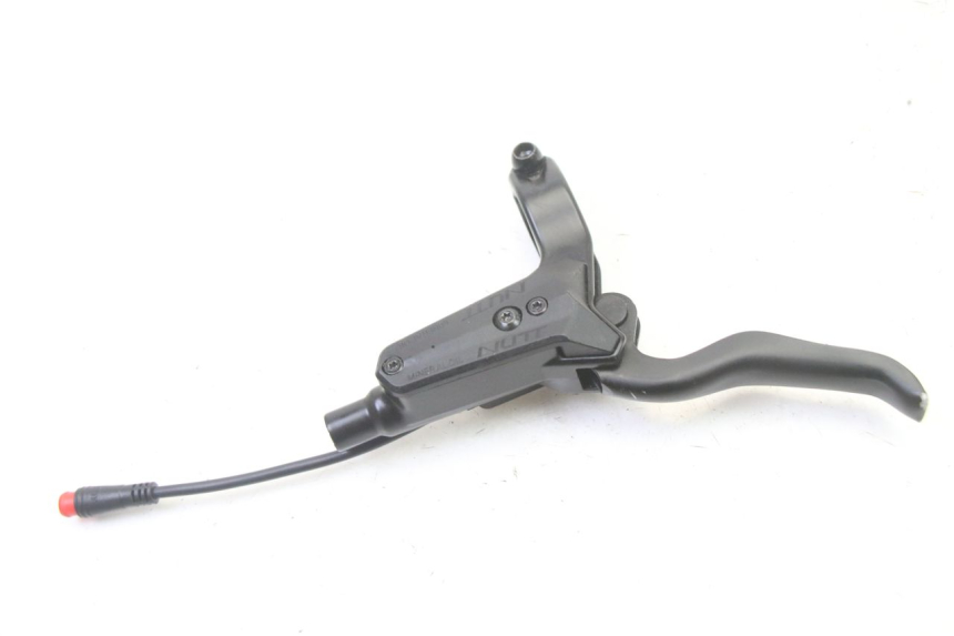 photo de POMPA FRENO POSTERIORE HERO S10 1 - Primo piano tecnico