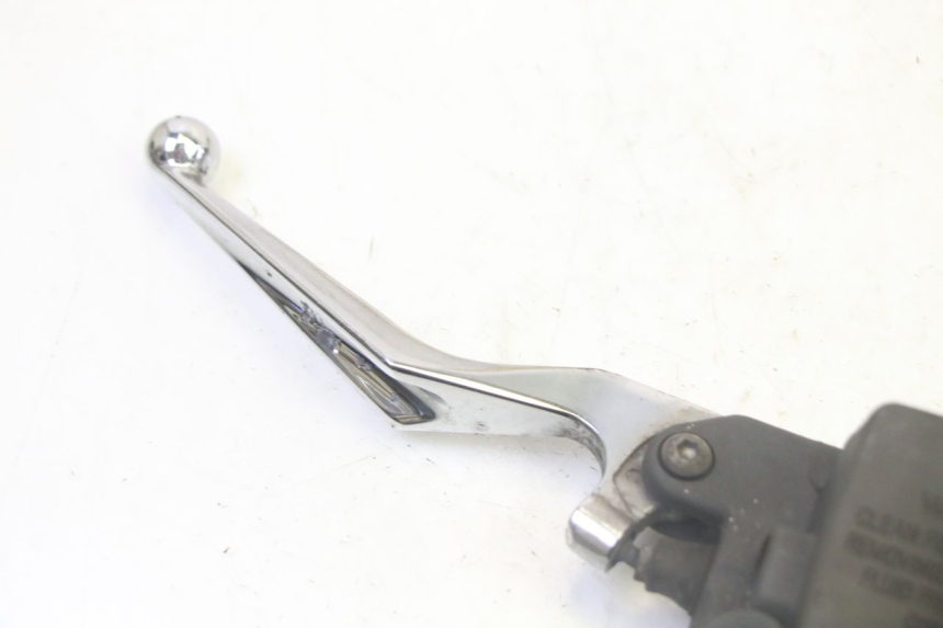 photo de MASTERCYLINDER FRENO POSTERIORE PEUGEOT SATELIS 125 (2006 - 2009) - Dettaglio del componente