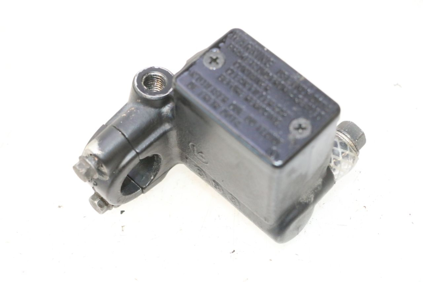 photo de CILINDRO PRINCIPALE FRENO POSTERIORE PEUGEOT SATELIS 125 (2013 - 2018) - Primo piano tecnico