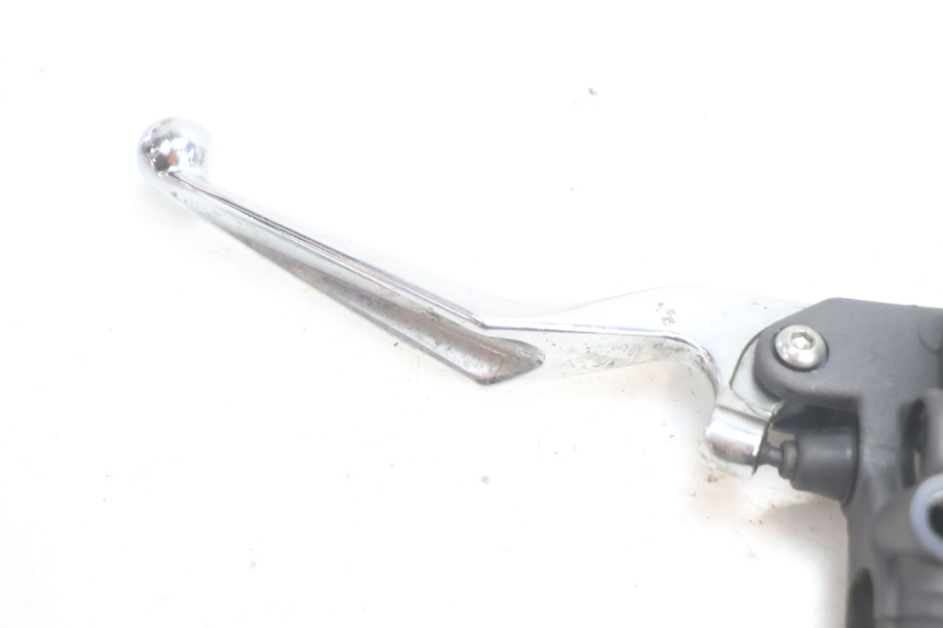photo de MASTERCYLINDER FRENO POSTERIORE PEUGEOT SATELIS 125 (2006 - 2009) - Dettaglio del componente
