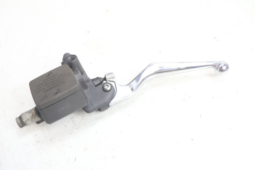 photo de MASTERCYLINDER FRENO POSTERIORE PEUGEOT SATELIS 125 (2006 - 2009) - Dettagli dei punti di fissaggio