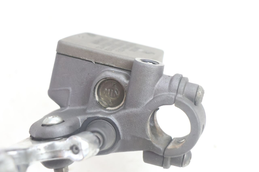photo de MASTERCYLINDER FRENO POSTERIORE PEUGEOT SATELIS 125 (2006 - 2009) - Stato della superficie e materiale