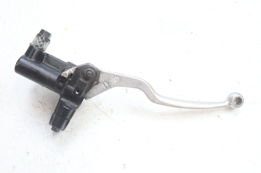 photo de MASTERCYLINDER FRENO POSTERIORE PEUGEOT SATELIS 125 (2006 - 2009) - Stato della superficie e materiale