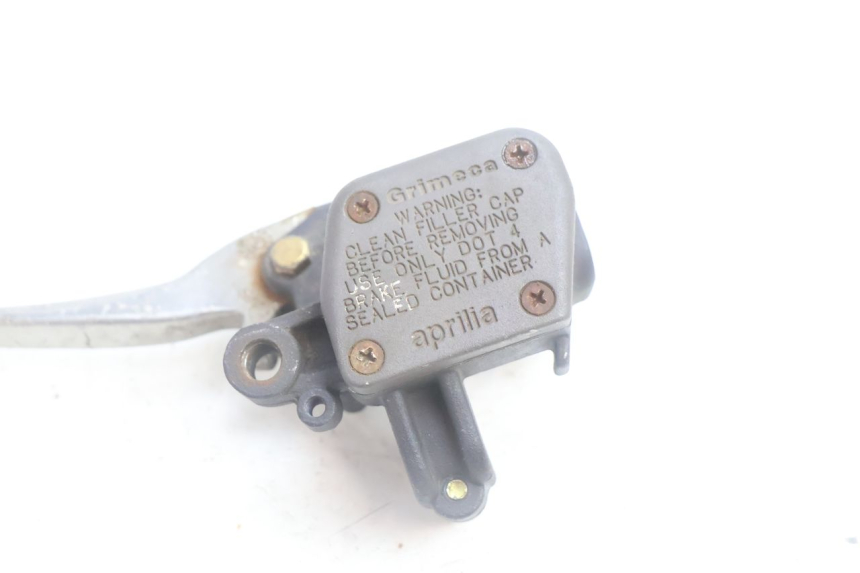photo de POMPA FRENO POSTERIORE APRILIA SCARABEO GT 125 (1999 - 2007) - Dettaglio del componente