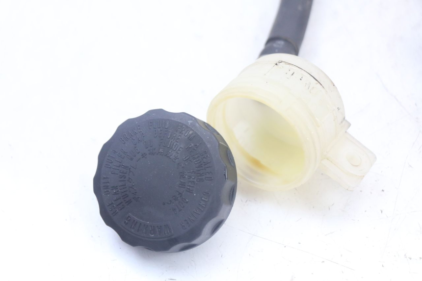 photo de MASTERCYLINDER FRENO POSTERIORE TRIUMPH SPEED TRIPLE T301 900 (1994 - 1996) - Ricambio usato controllato