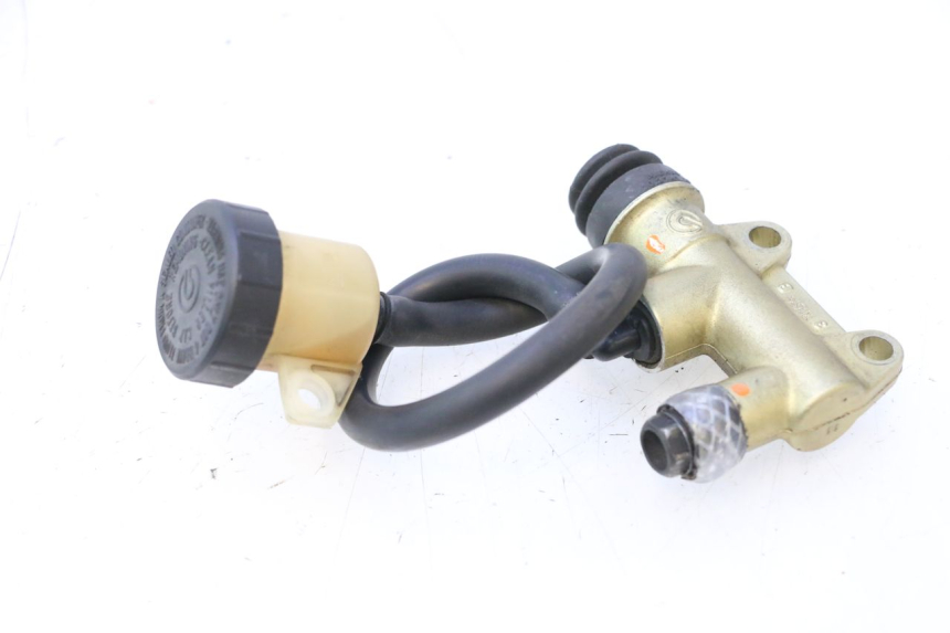 photo de POMPA FRENO POSTERIORE DUCATI SS IE DS CARENEE 1000 (2002 - 2006) - Altra angolazione