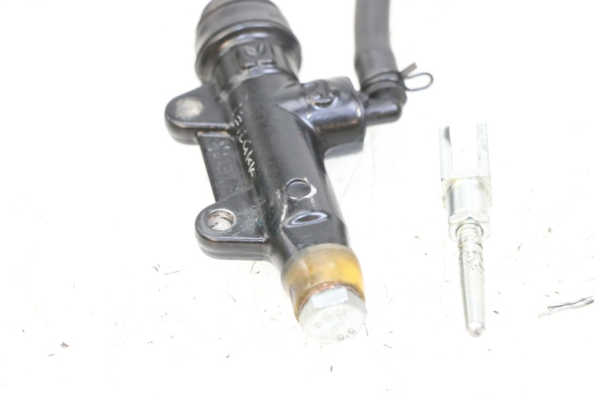 photo de POMPA FRENO POSTERIORE HUSQVARNA SVARTPILEN 401 (2018 - 2023) - Primo piano tecnico