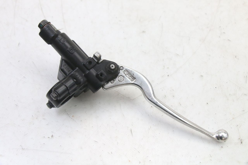 photo de MASTERCYLINDER FRENO POSTERIORE SYM FIDDLE 3 III 125 (2014 - 2020) - Vista d'insieme del prodotto