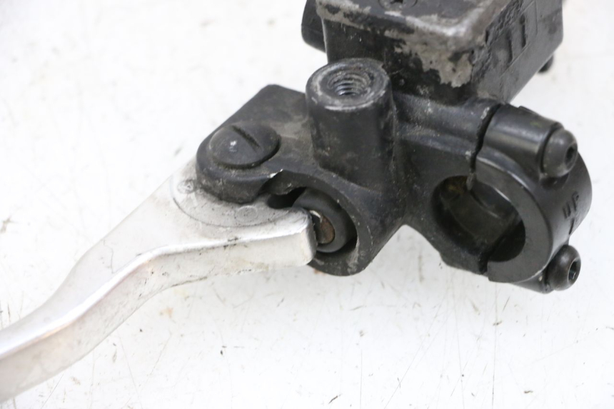 photo de CILINDRO PRINCIPALE FRENO POSTERIORE PIAGGIO VESPA GTS SUPER IE 125 (2009 - 2016) - Marcature e riferimenti originali