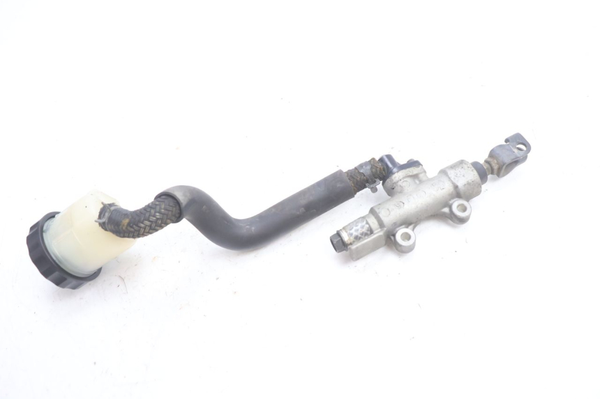 photo de POMPA FRENO POSTERIORE HONDA VFR FI RC46 800 (1998 - 2001) - Altra angolazione
