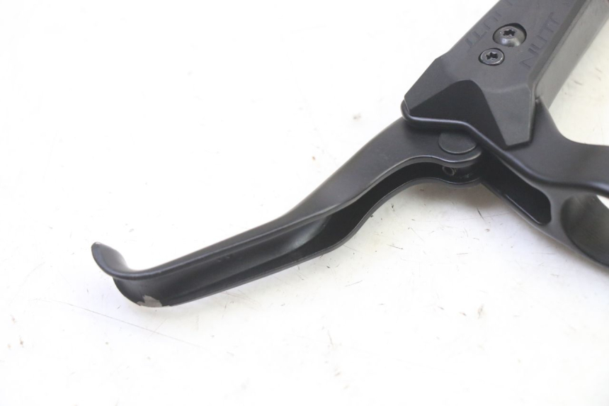 photo de MASTRO CILINDRO FRENO POSTERIORE DUALTRON VICTOR LIMITED 1 - Zoom sullo stato d'uso