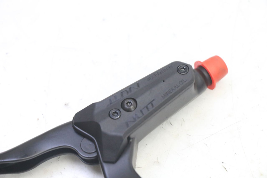 photo de MASTRO CILINDRO FRENO POSTERIORE DUALTRON VICTOR LIMITED 1 - Altra angolazione