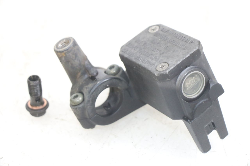 photo de MASTERCYLINDER FRENO POSTERIORE YAMAHA X-MAX XMAX 250 (2006 - 2009) - Altra angolazione