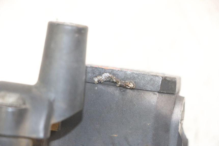 photo de MASTERCYLINDER FRENO POSTERIORE YAMAHA XMAX X-MAX 125 (2006 - 2009) - Stato della superficie e materiale