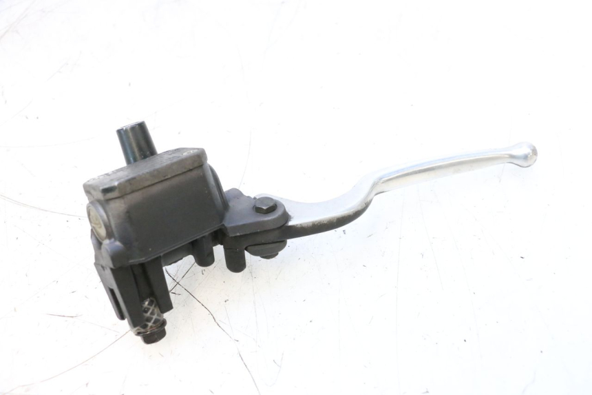 photo de MASTERCYLINDER FRENO POSTERIORE YAMAHA X-MAX XMAX 125 (2010 - 2013) - Primo piano tecnico