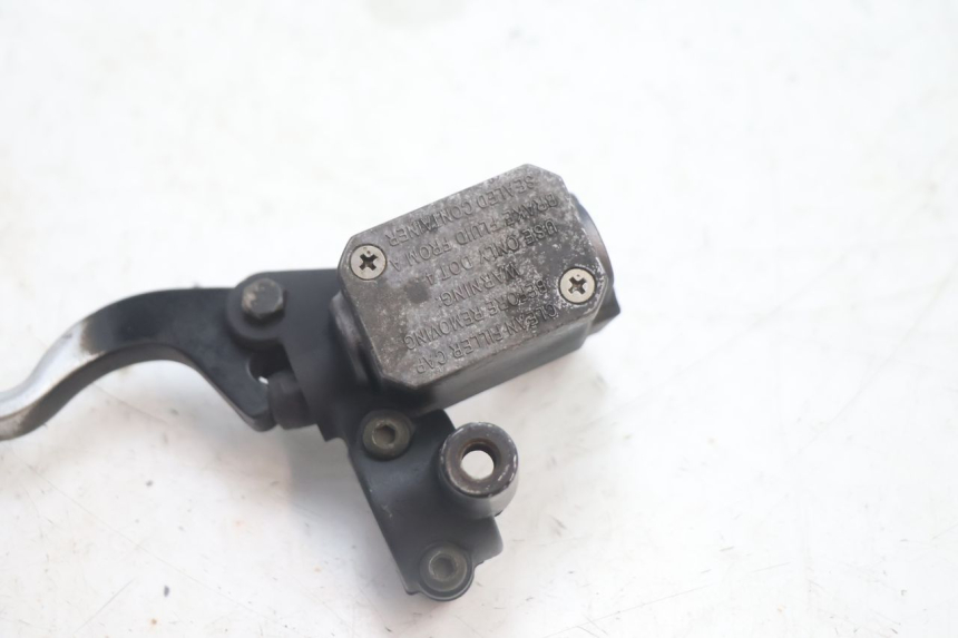 photo de MASTERCYLINDER FRENO POSTERIORE YAMAHA XMAX X-MAX 125 (2006 - 2009) - Zoom sullo stato d'uso