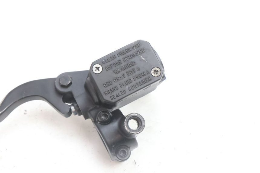 photo de MASTERCYLINDER FRENO POSTERIORE YAMAHA X-MAX XMAX 125 (2010 - 2013) - Dettaglio del componente