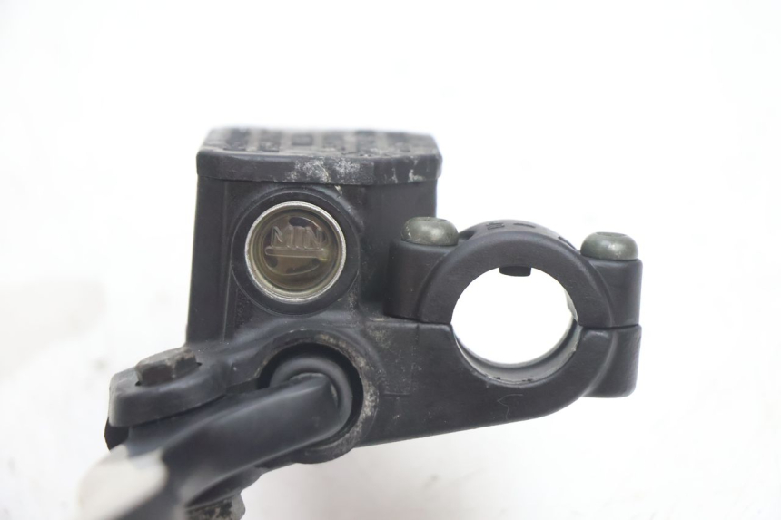 photo de MASTERCYLINDER FRENO POSTERIORE PIAGGIO X9 EVOLUTION 125 (2003 - 2007) - Altra angolazione
